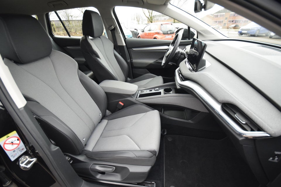 Skoda Enyaq 60 iV Loft 5d