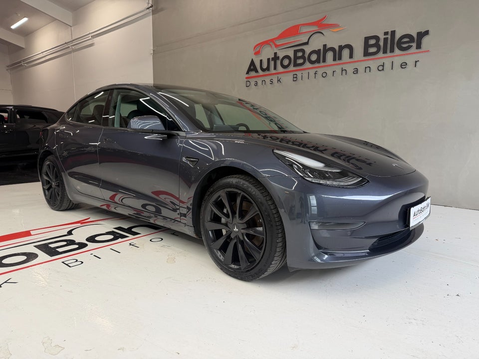 Tesla Model 3 Long Range AWD 4d