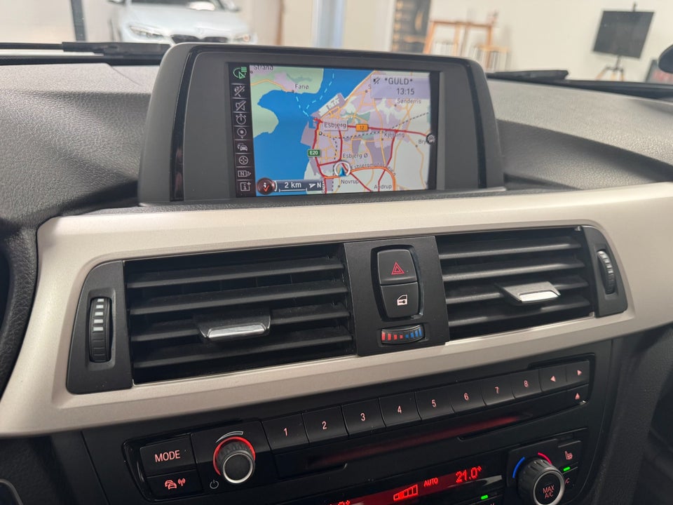 BMW 320d 2,0 Touring 5d