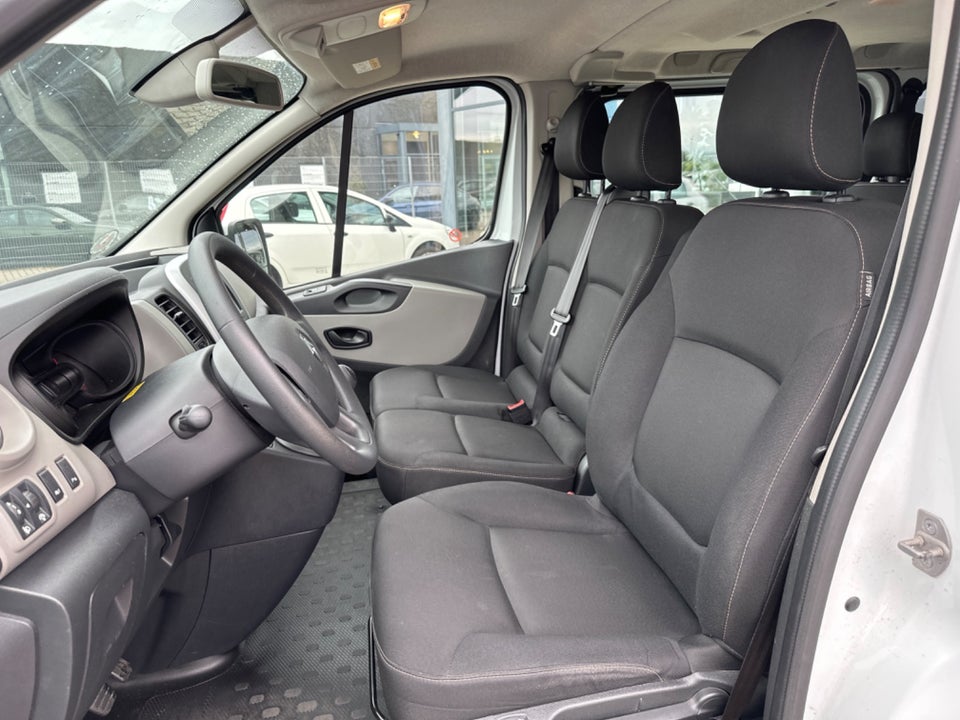 Renault Trafic T29 1,6 dCi 125 L2H1 Grand Passenger