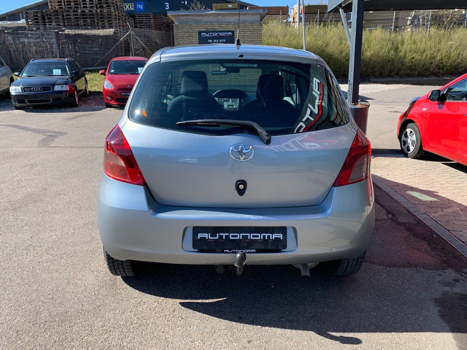 Toyota Yaris 1,3 Luna 5d