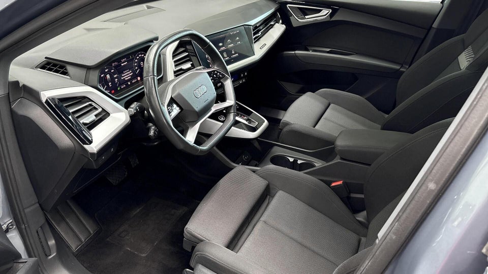 Audi Q4 e-tron 40 Advanced 5d