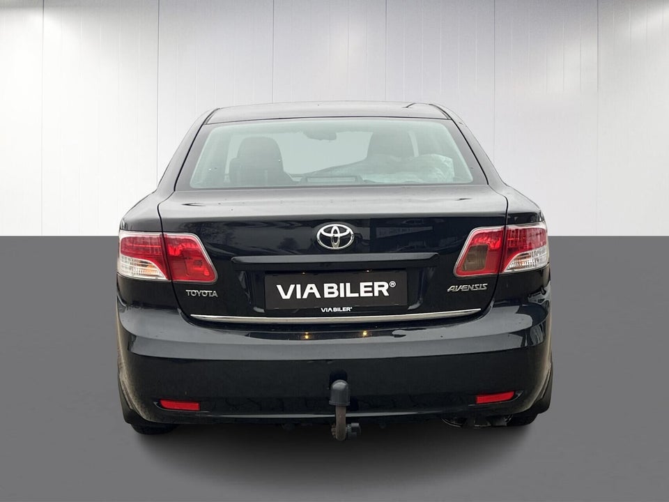 Toyota Avensis 1,6 VVT-i T1 stc. 5d