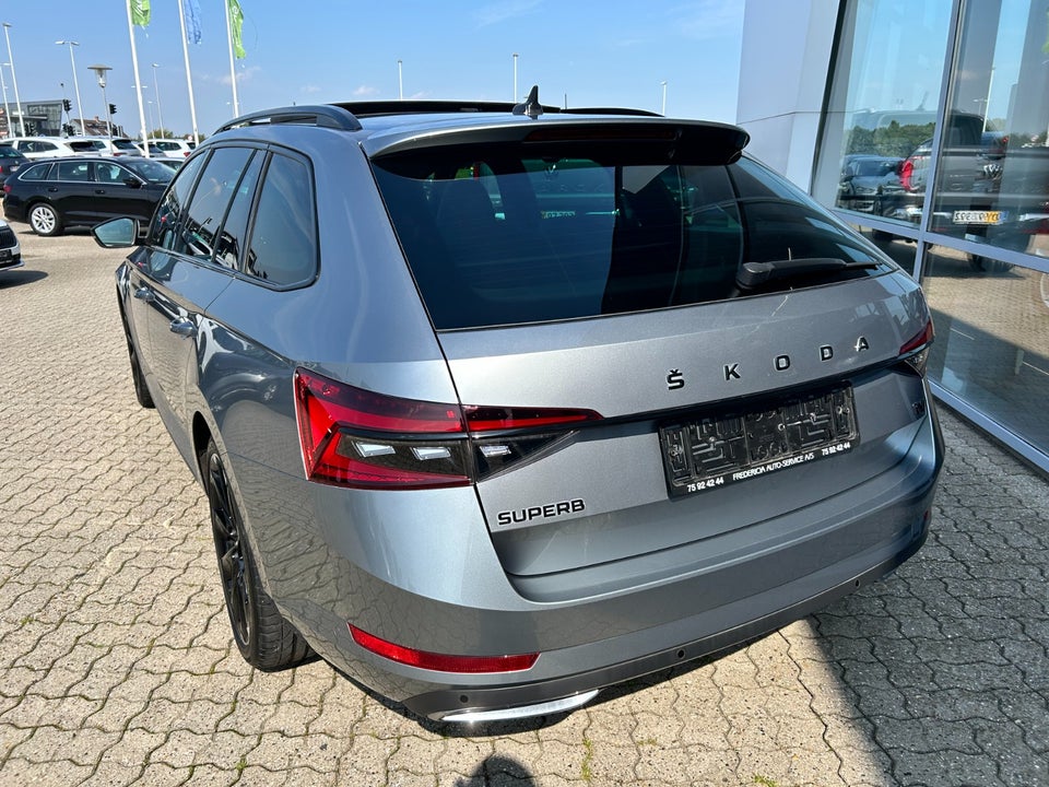 Skoda Superb 1,4 TSi iV Sportline Combi DSG 5d