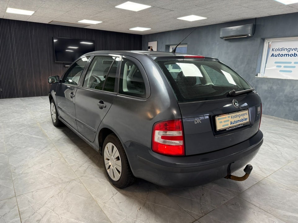 Skoda Fabia 1,4 16V 75 Ambiente 4d
