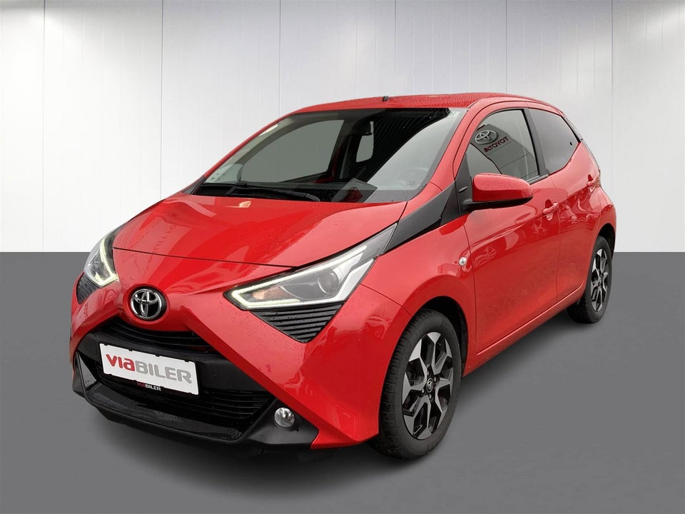 Toyota Aygo 1,0 VVT-i x-press 5d