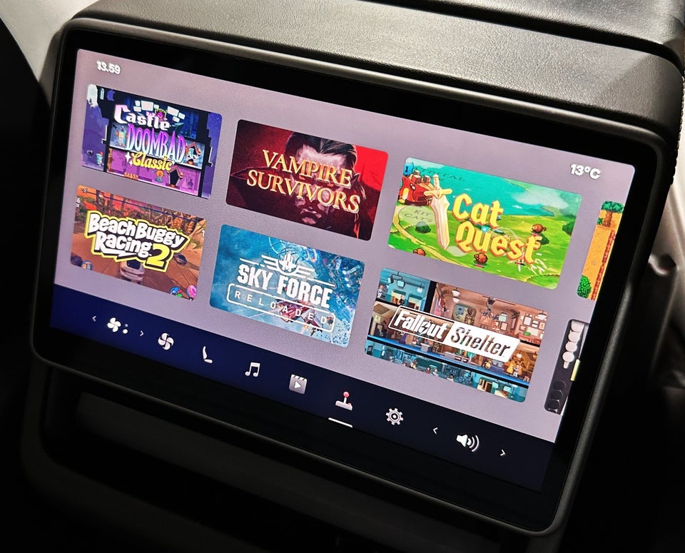 Tesla Model 3 Long Range AWD 4d