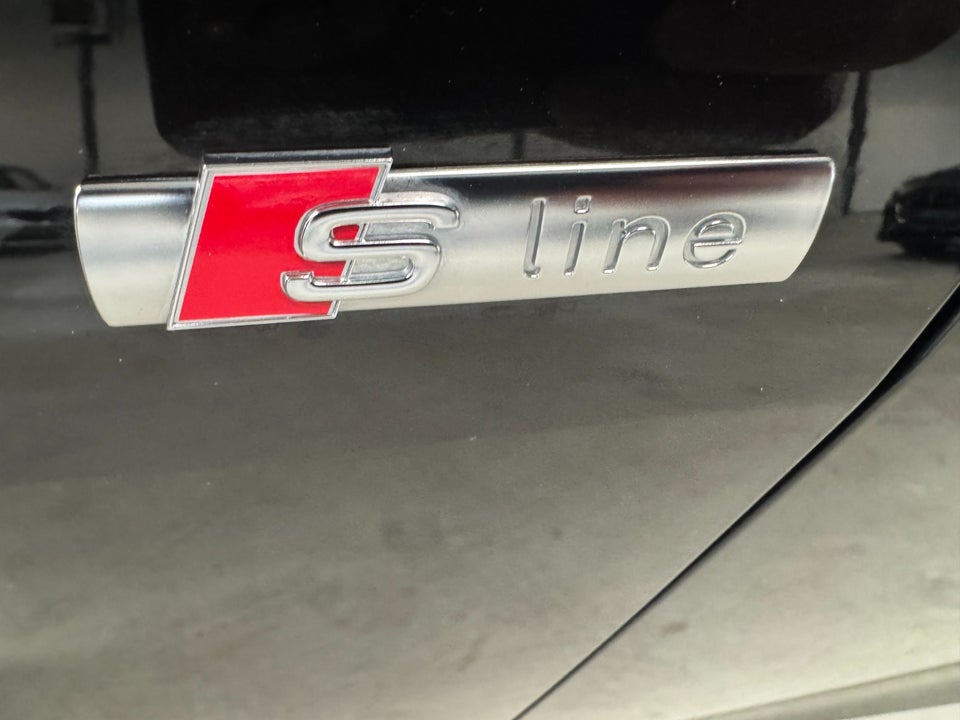 Audi Q4 e-tron 45 Attitude S-line quattro 5d