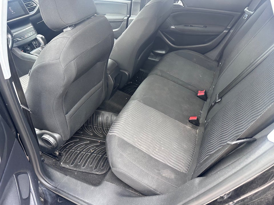 Peugeot 308 1,2 e-THP 110 Chili SW 5d