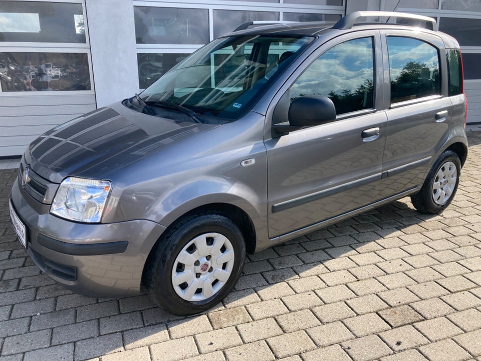 Fiat Panda 1,2 69 Dynamic 5d