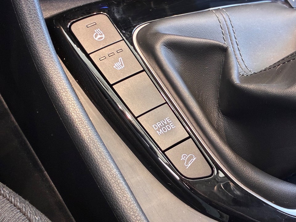 Hyundai Tucson 1,6 T-GDi Essential 5d