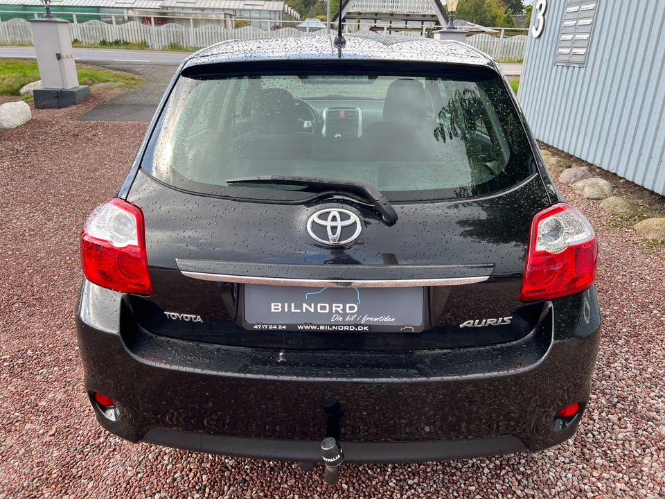 Toyota Auris 1,6 T2 5d