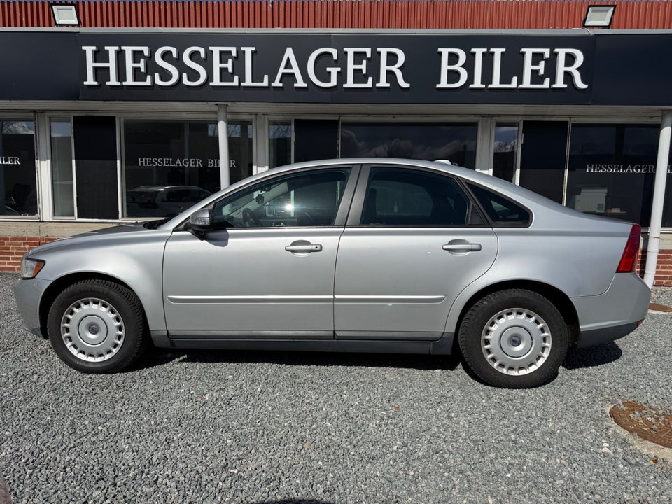 Volvo S40 1,6 D Momentum 4d