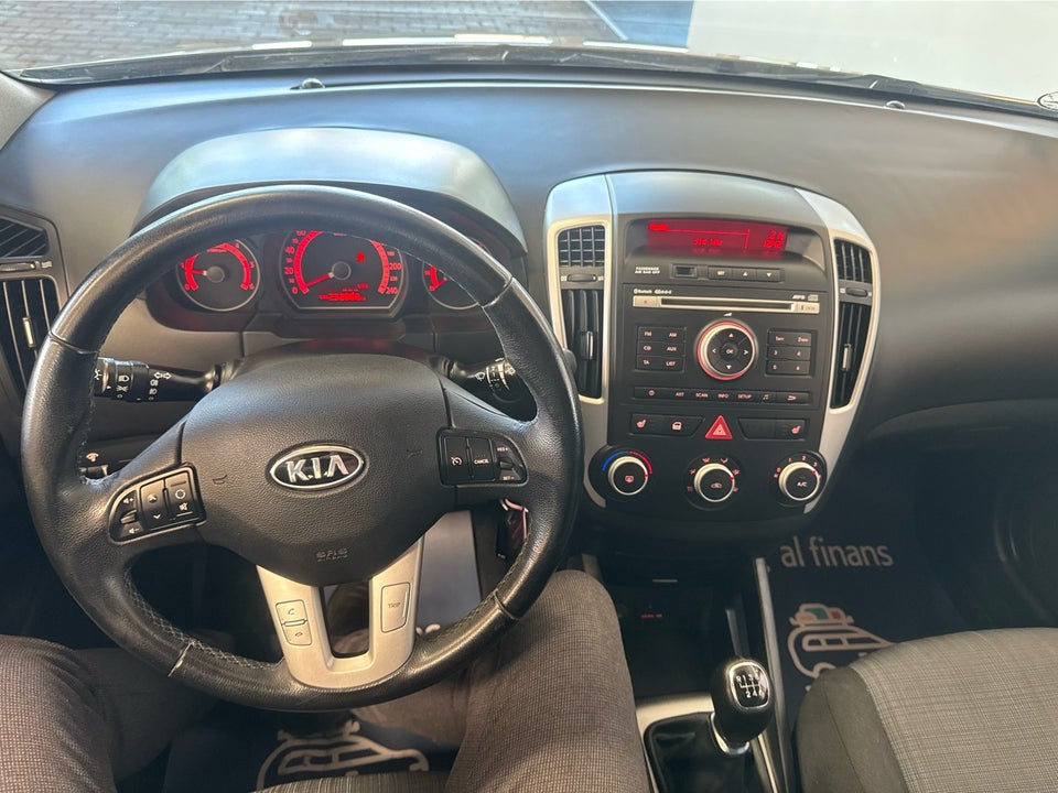 Kia Ceed 1,6 CRDi 115 Active SW 5d