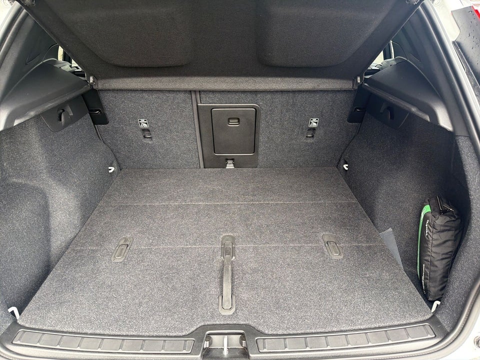 Volvo XC40 P6 ReCharge Plus 5d