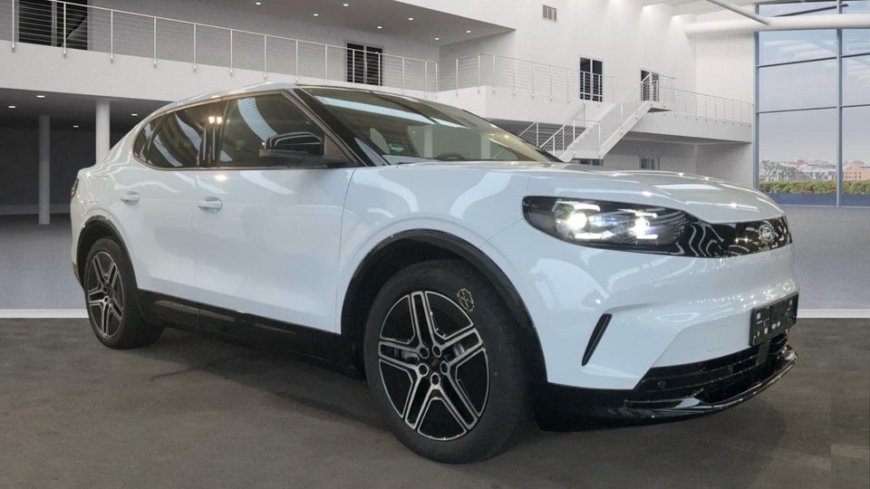 Ford Capri 79 Premium Extended Range AWD 5d