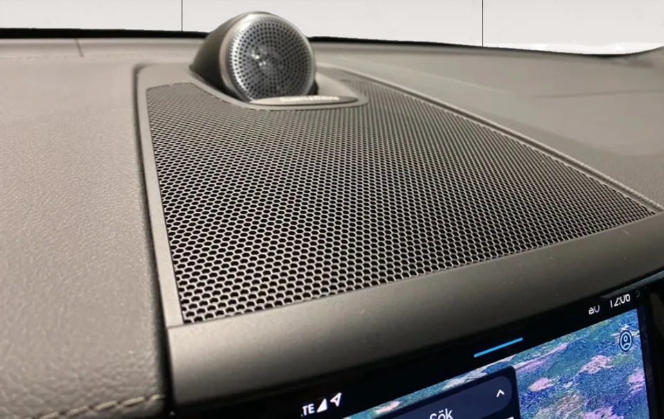 Volvo XC60 2,0 T8 ReCharge Ultimate Dark aut. AWD 5d