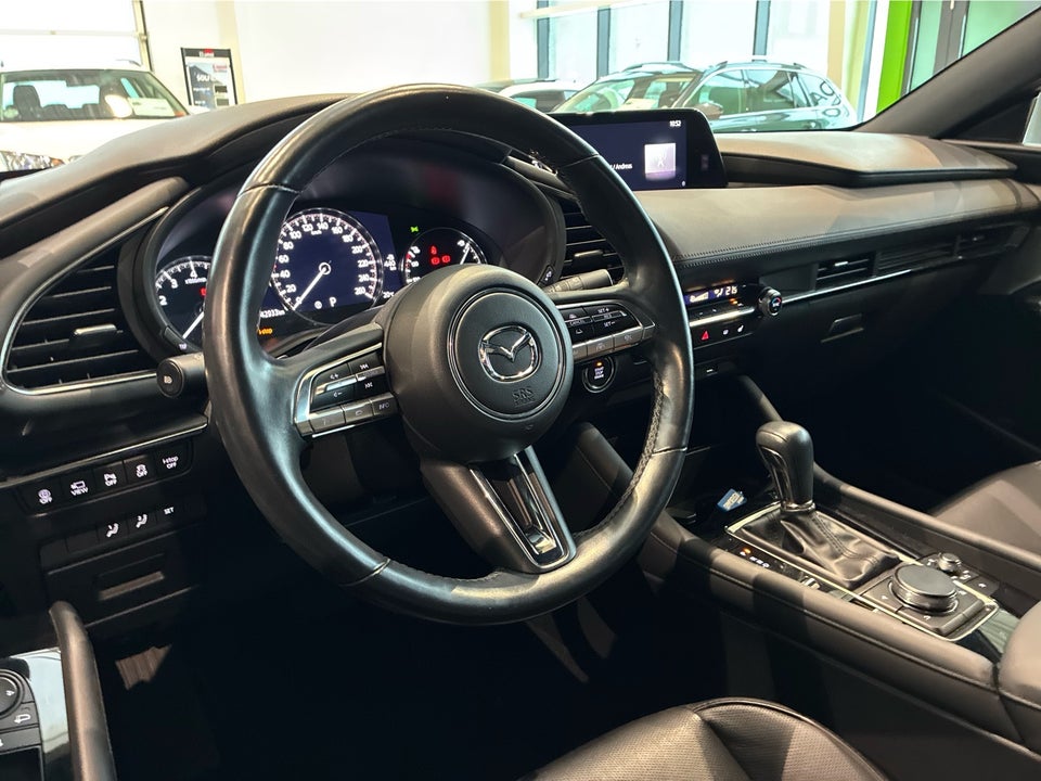 Mazda 3 2,0 e-SkyActiv-G 150 Cosmo aut. 4d