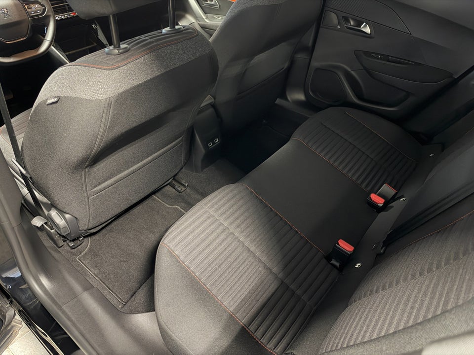 Peugeot 2008 1,2 PureTech 130 Active Pack EAT8 5d