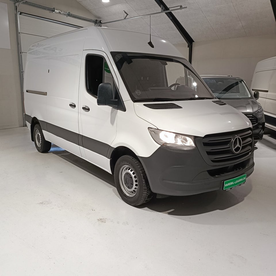 Mercedes Sprinter 317 2,0 CDi A2 Kassevogn aut. RWD