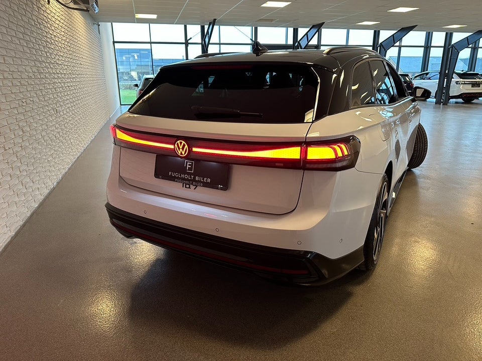 VW ID.7 86 Pro S Tourer 5d