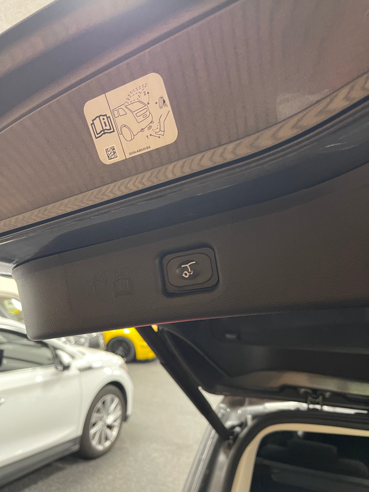 Ford S-MAX 2,0 EcoBlue Titanium aut. 5d