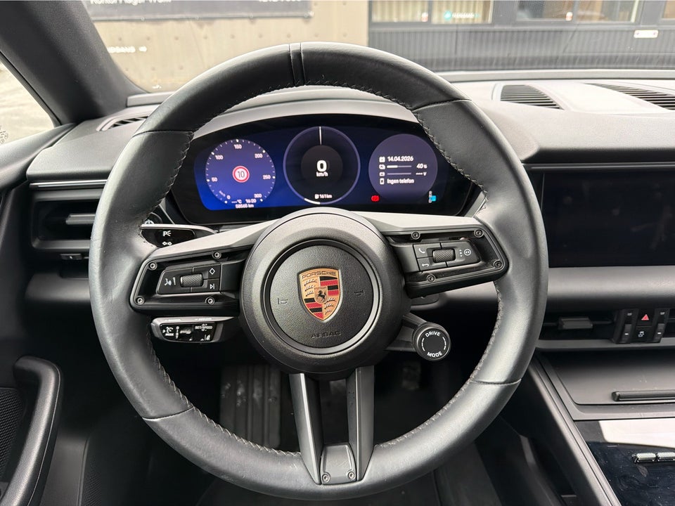Porsche Macan 4 5d