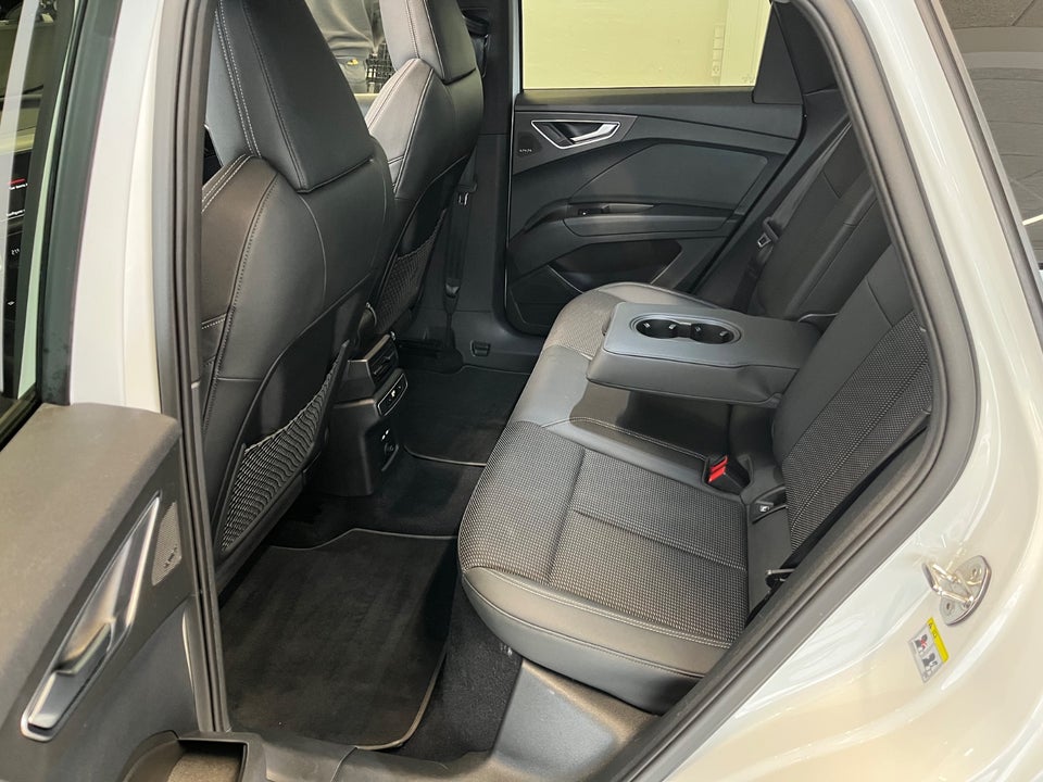 Audi Q4 e-tron 40 S-line Sportback 5d