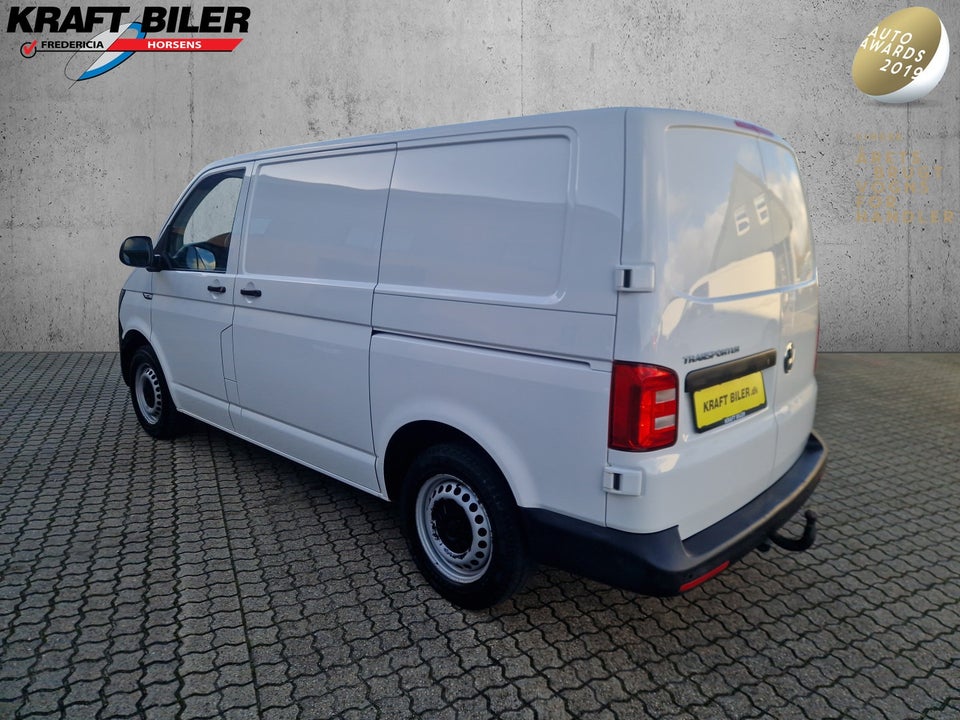 VW Transporter 2,0 TDi 114 Kassevogn kort BMT