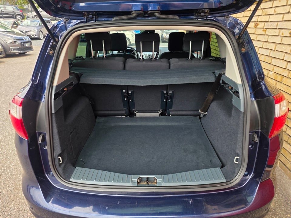 Ford C-MAX 1,6 SCTi 150 Titanium 5d