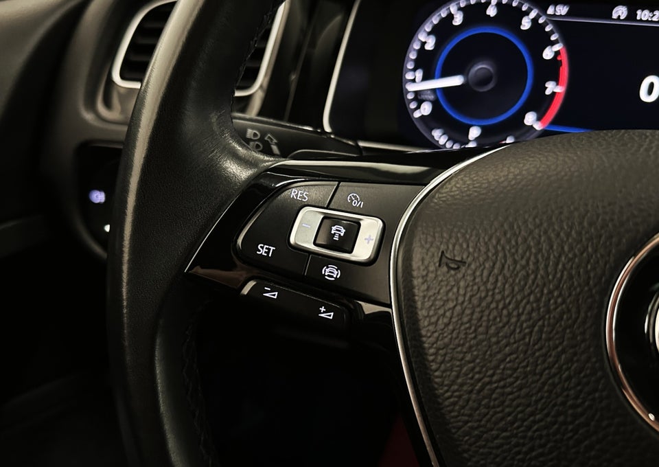 VW Golf VII 1,5 TSi 150 R-line DSG 5d