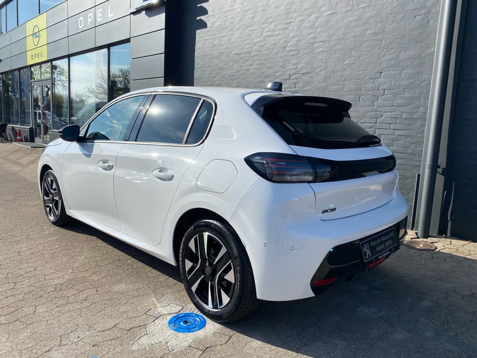 Peugeot 208 1,2 PureTech 100 Allure+ 5d