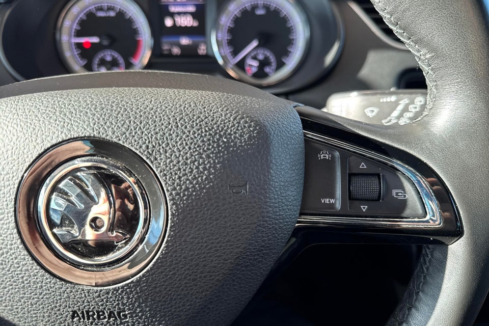 Skoda Octavia 2,0 TDi 150 Business Line+ Combi DSG 5d