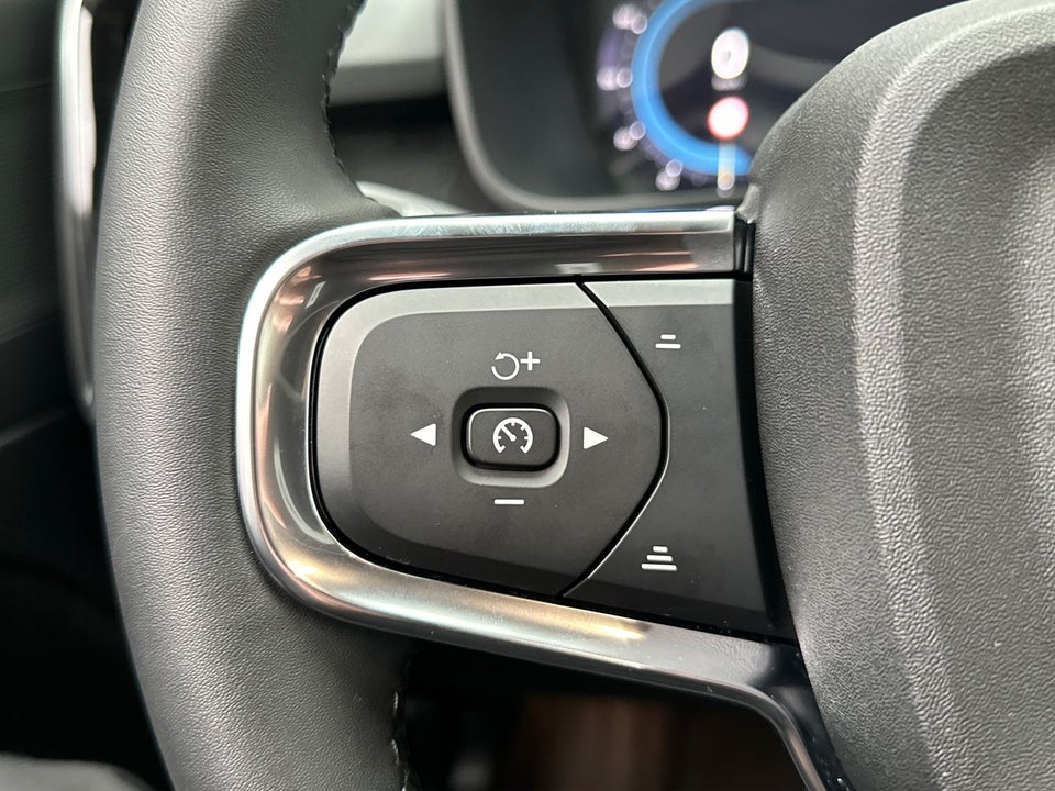 Volvo XC40 P6 ReCharge Plus 5d