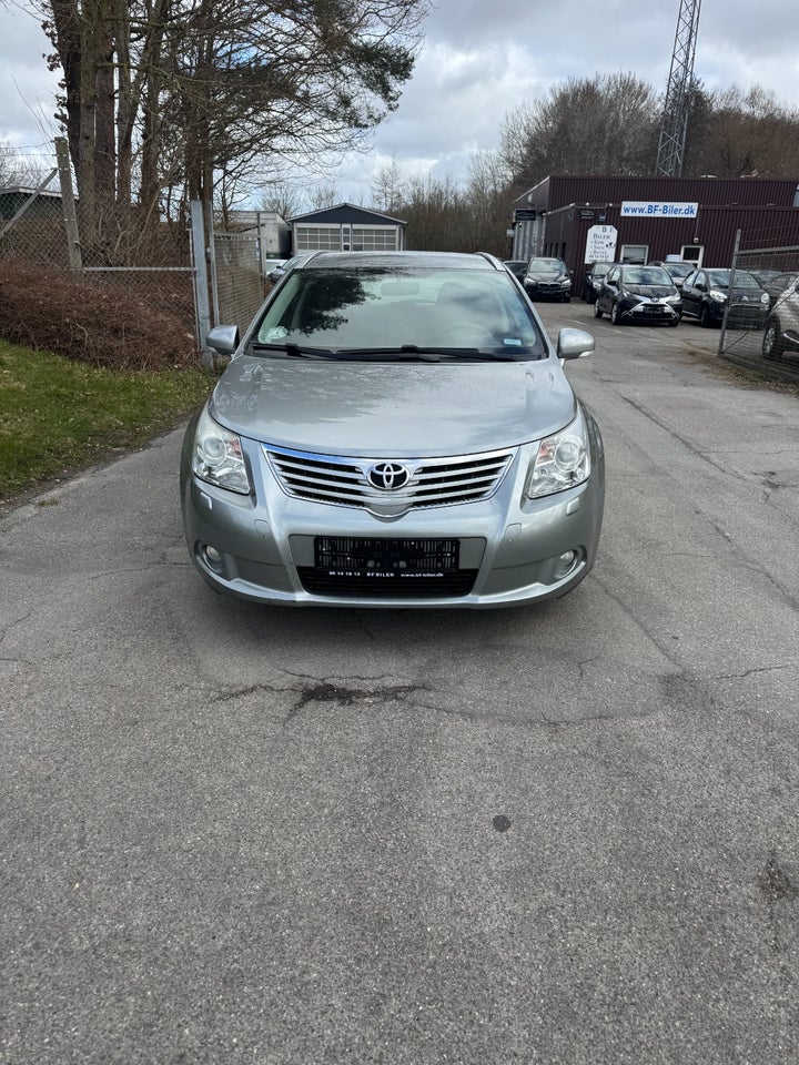 Toyota Avensis 1,8 VVT-i T2 Business stc. 5d