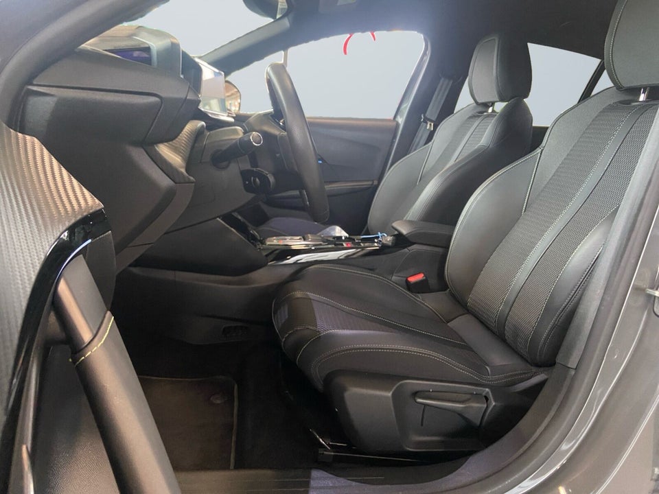 Peugeot e-208 54 GT 5d
