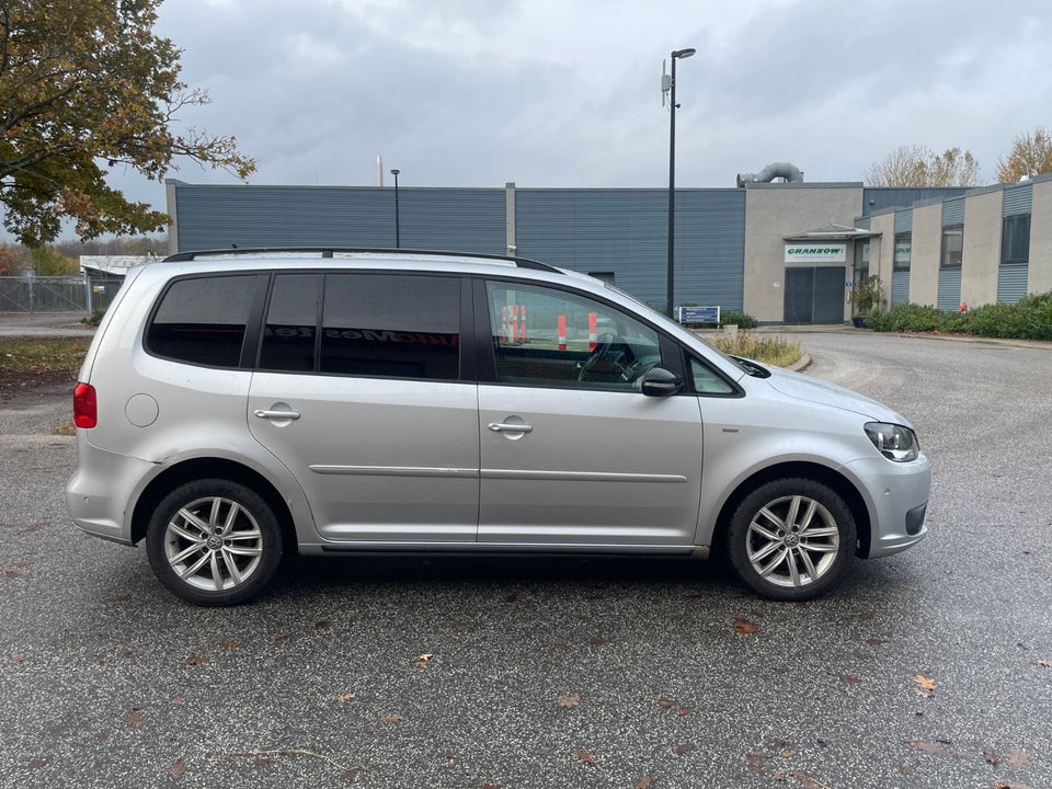 VW Touran 1,6 TDi 105 Comfortline DSG BM Van 5d