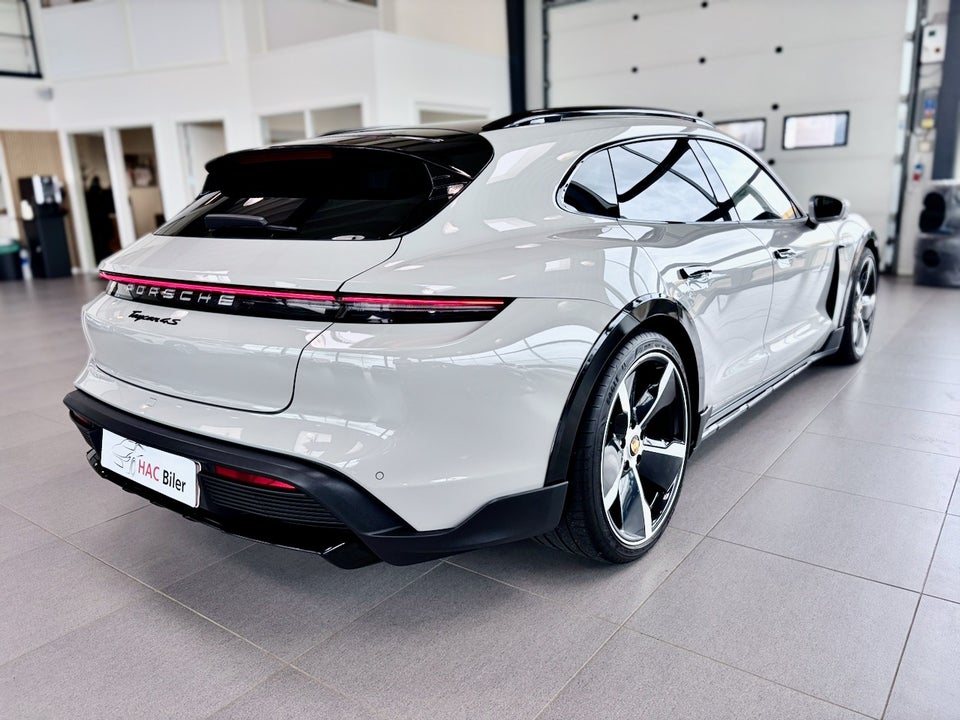 Porsche Taycan 4S Performance+ Cross Turismo 5d