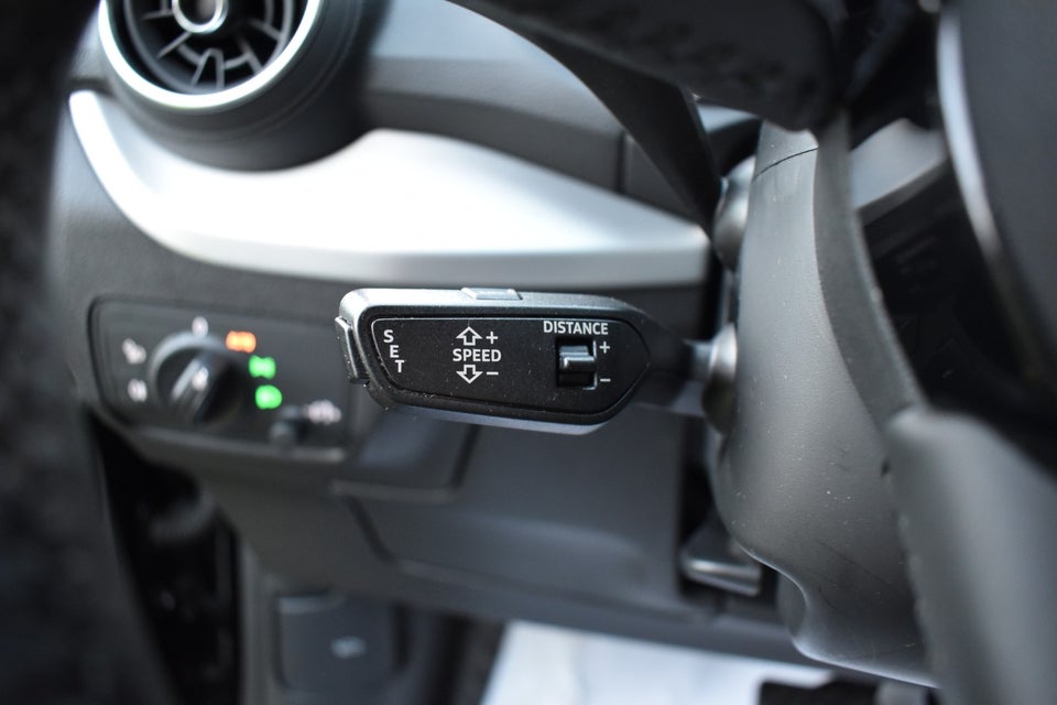 Audi Q2 35 TDi Sport S-tr. 5d