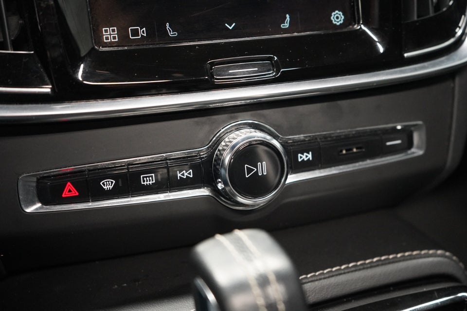 Volvo V90 2,0 T6 ReCharge R-Design aut. AWD 5d