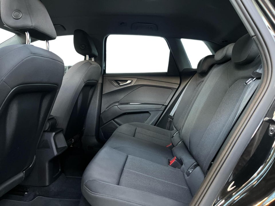 Audi Q4 e-tron 45 Progress 5d