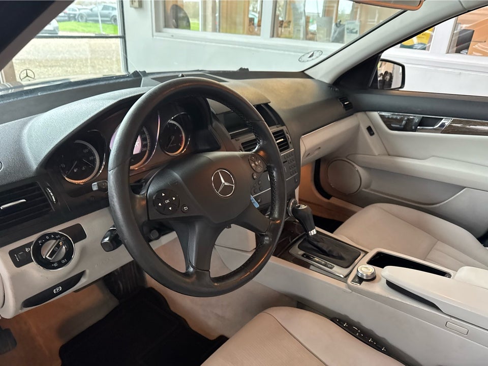Mercedes C220 2,2 CDi Avantgarde stc. aut. 5d