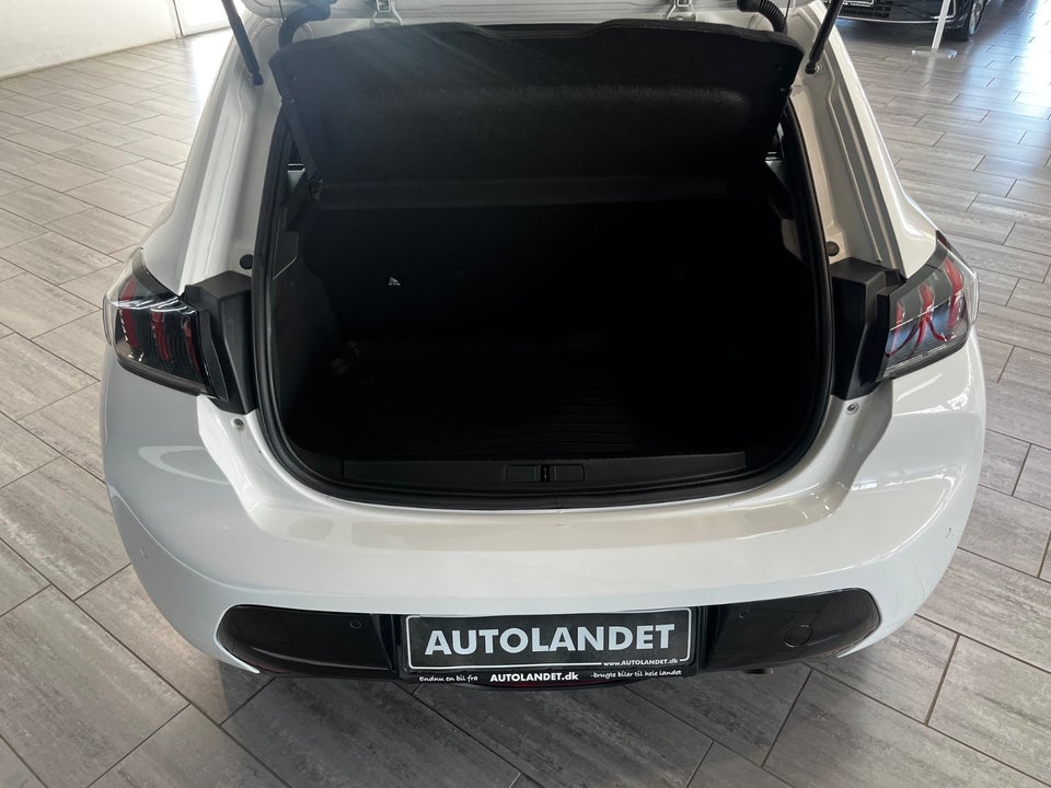 Peugeot 208 1,2 PureTech 100 Allure 5d