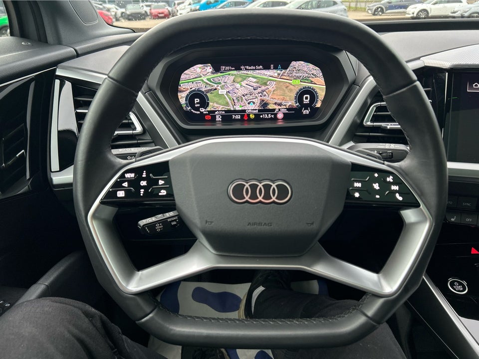 Audi Q4 e-tron 45 S-line quattro 5d
