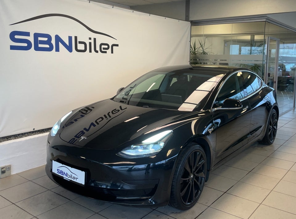 Tesla Model 3 Standard Range+ RWD 4d