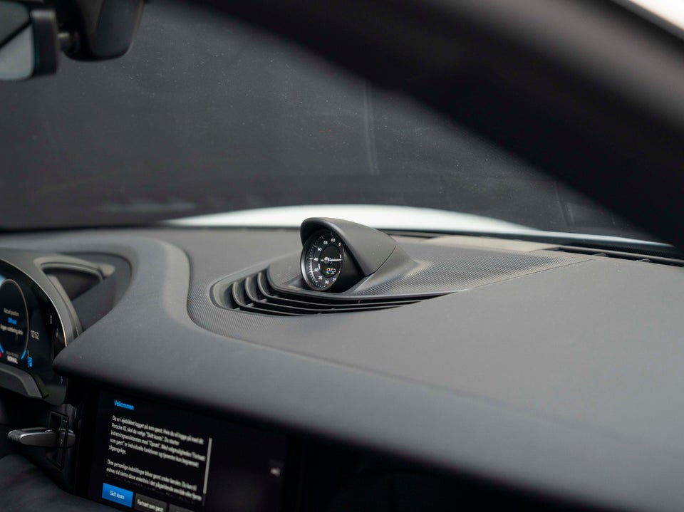 Porsche Taycan 4S Performance+ 4d