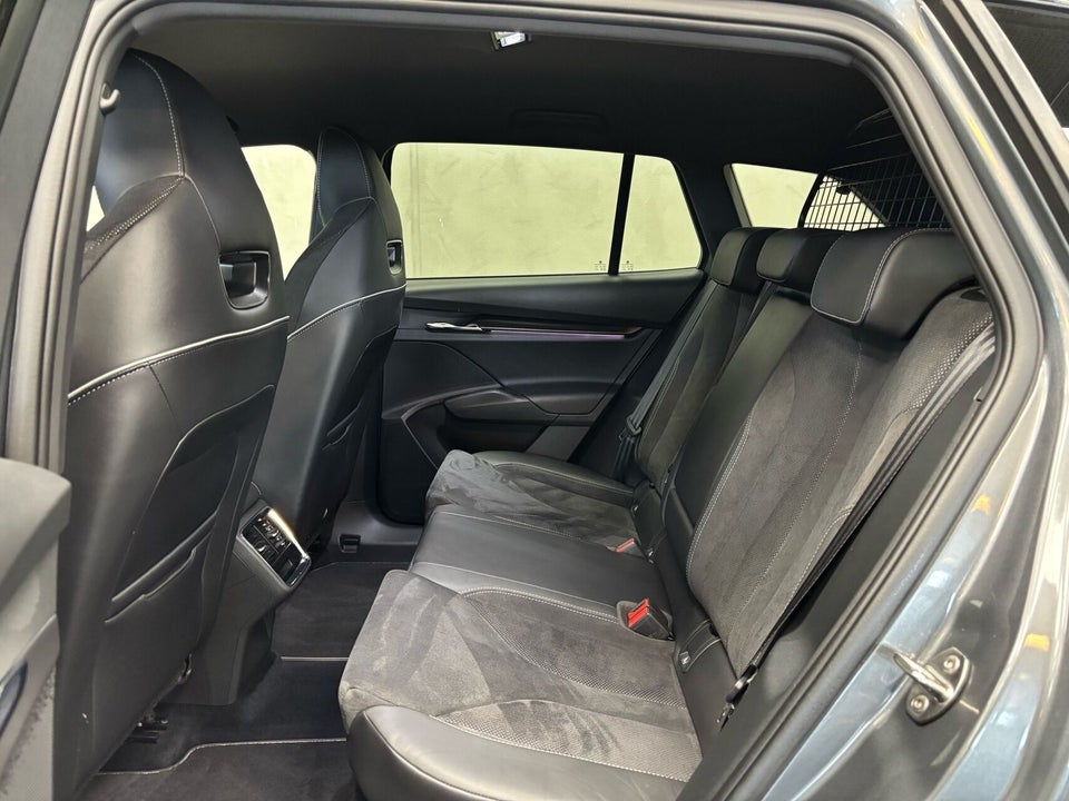 Skoda Enyaq 60 iV Sportline 5d