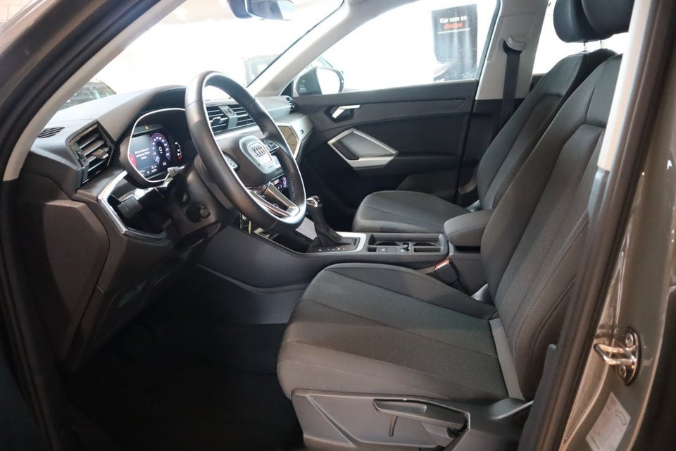 Audi Q3 35 TFSi Advanced Prestige S-tr. 5d