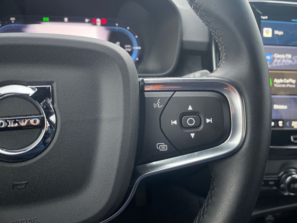 Volvo XC40 ReCharge Extended Range Plus 5d