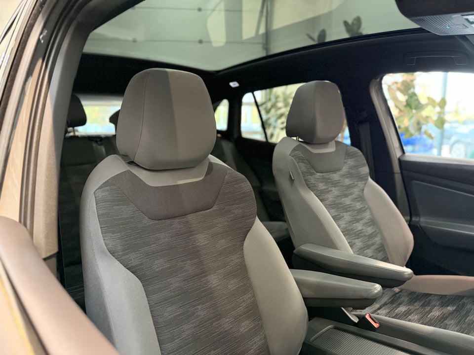 VW ID.4 77 Pro Performance Tech 5d